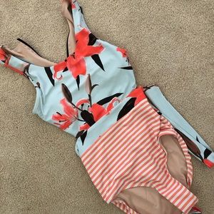 Albion Fit one piece swimming suit. Size small.